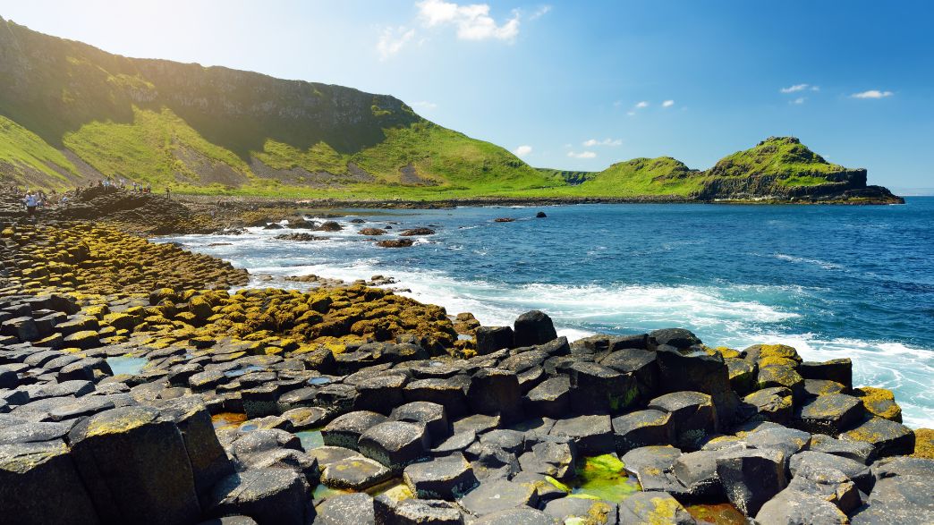 Last Minute Coach Trips UK: Where You Can Still Book a Great Getaway This Season